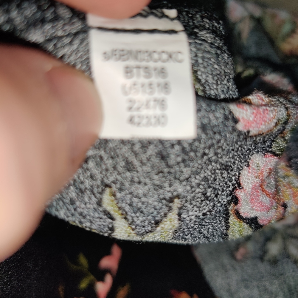 Floral Romper - Picture 10 of 10